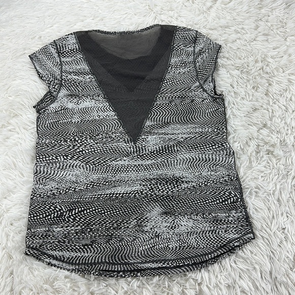Lululemon For The Run Short Sleeve Swerve Vapor Metal Grey / Metal Grey - Picture 4 of 4